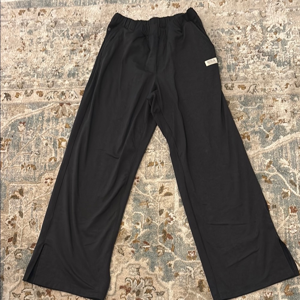 Black Wide-Leg Pants